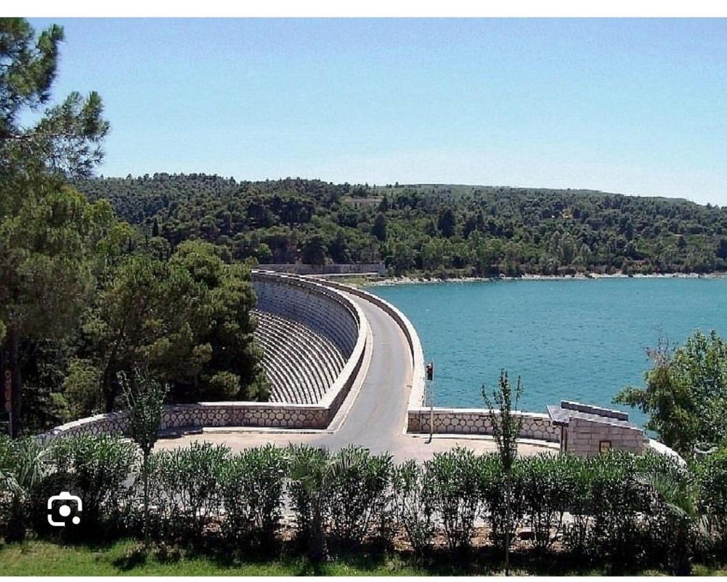 Villa Constangie Marathón Kültér fotó
